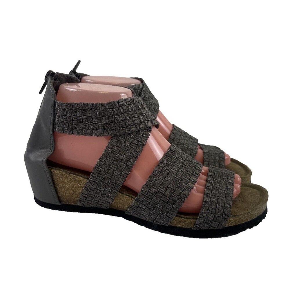 Muk Luks Elle Wedge Sandal Gray Metallic Stretch Woven‎ Straps Zip Womens 10
